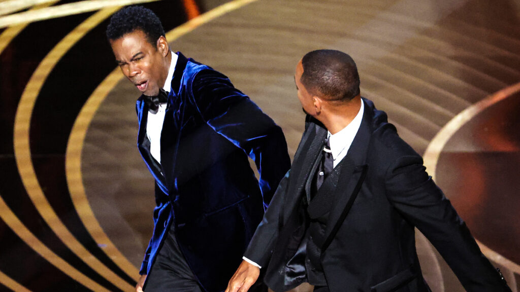 Chris Rock und Will Smith auf der Oscar-Bühne, 2022.