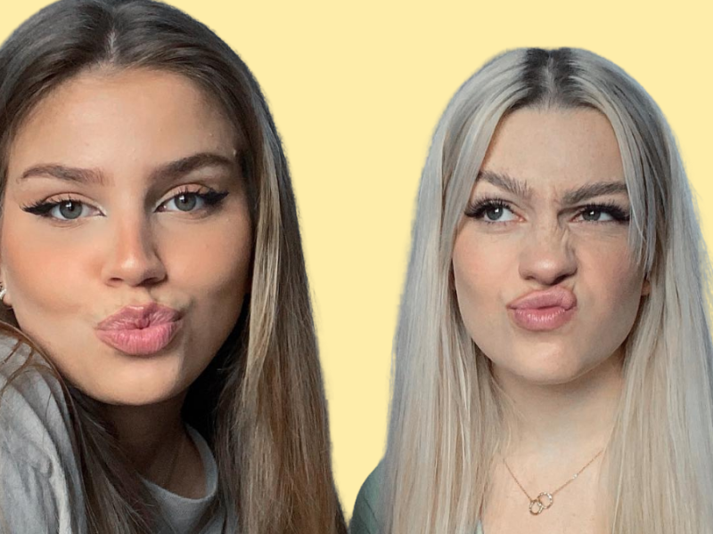 Livia und Romina vom TikTok-Account liros.life posieren.