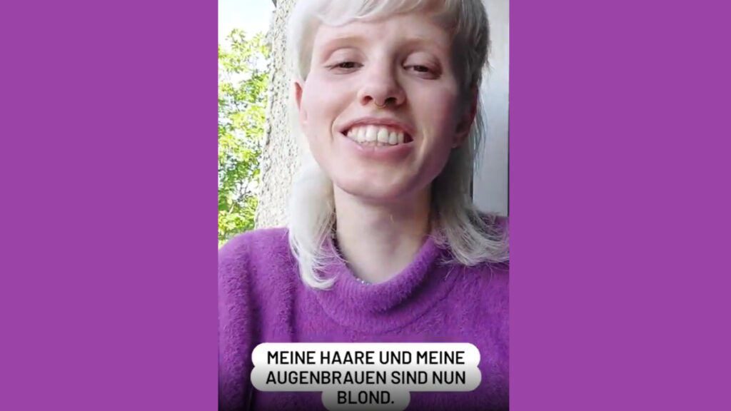 Ex-GNTM-Kandidatin Viola war beim Friseur.