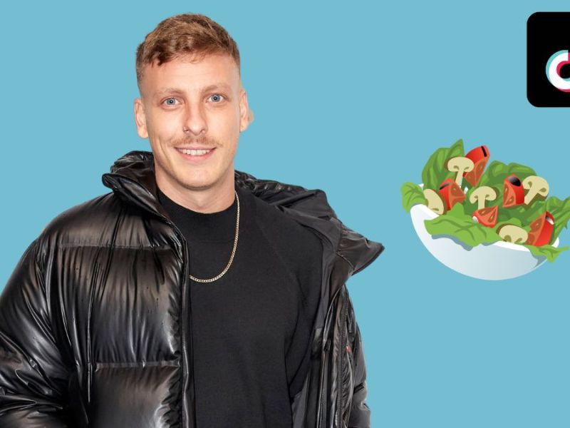 Felix Lobrecht: Rezept zum Lieblingssalat mit Feta & Tomaten